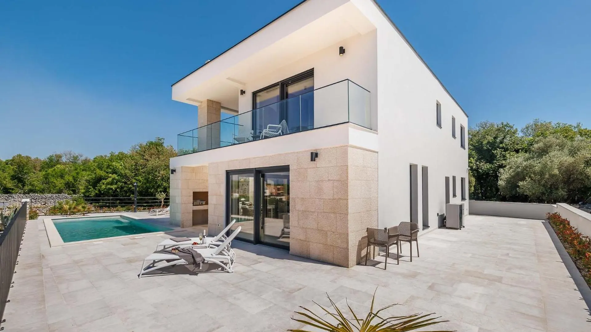 Villa Amaris In Malinska With Sea View, Krk