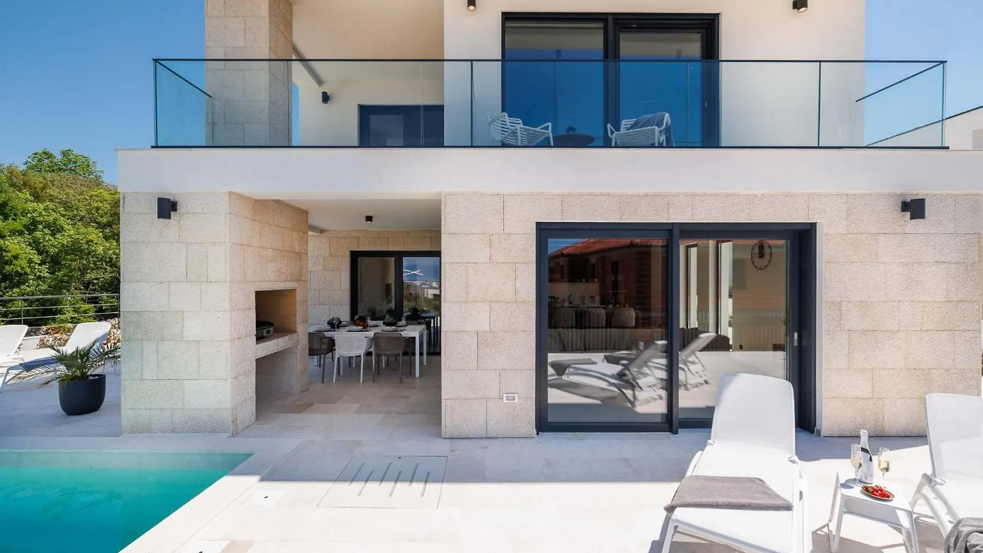Villa Amaris In Malinska With Sea View, Krk 0*,  Croatia